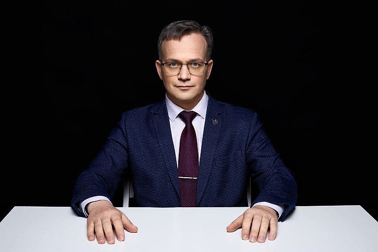 Александр, юрист. Студийные портреты